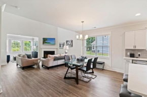 #17 Unsurpassed House Golf View/Fireplace/Garage